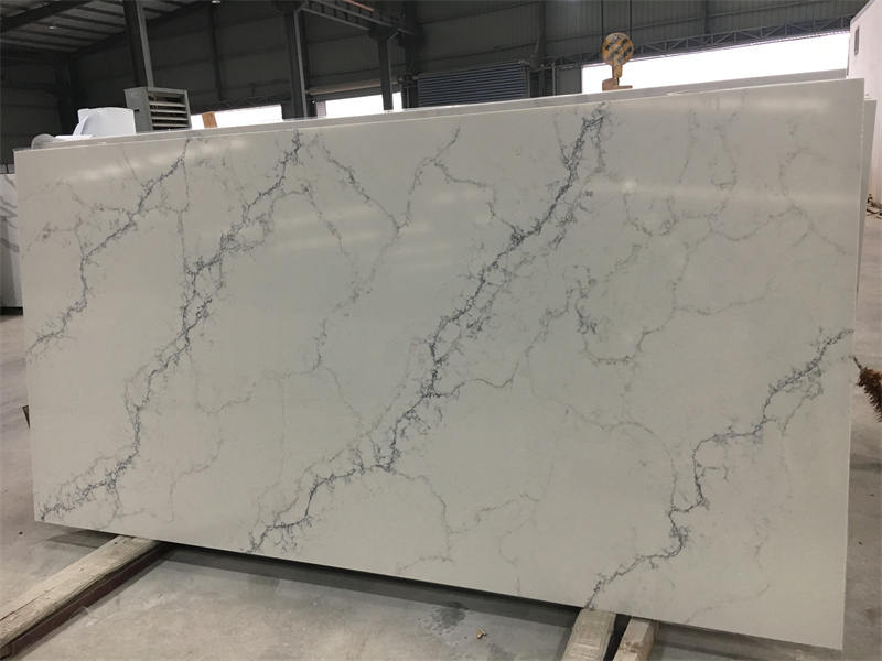 Calacatta Lincoln Quartz Slab