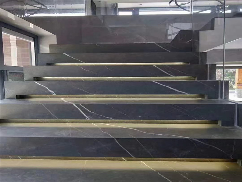 Pietra Grey Marble Steps