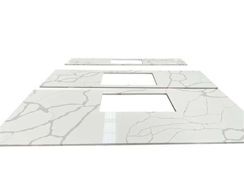 Calacatta Quartz Slab