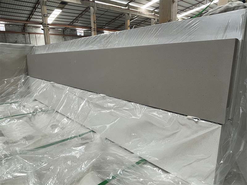 4004 Quartz Gable Wall