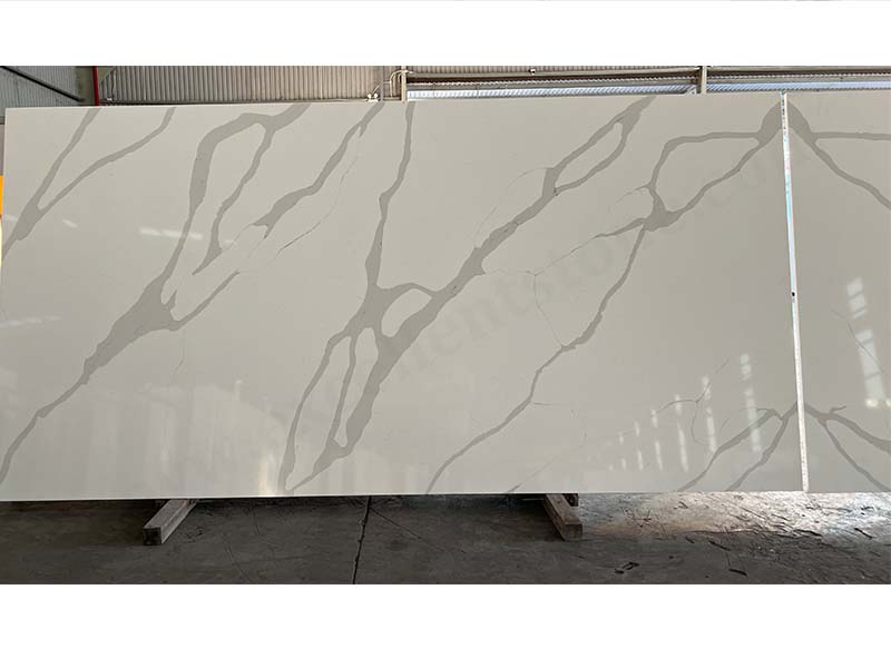  Calacatta Lustrous Quartz Slab