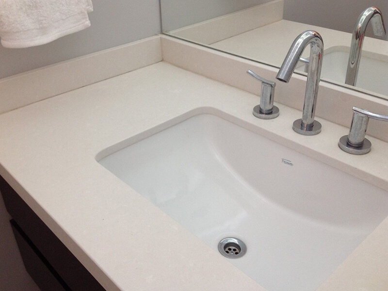 Blanco Norte Quartz Worktops