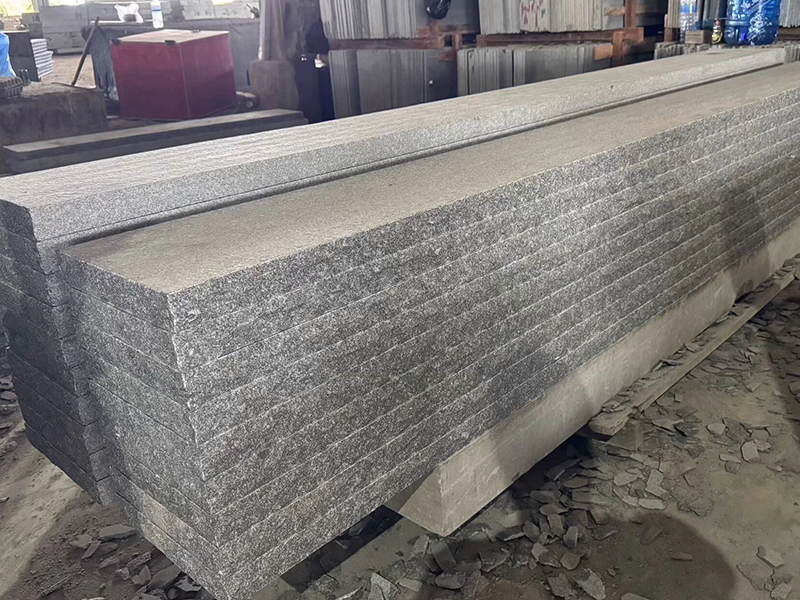 Cambodian G654 Treads