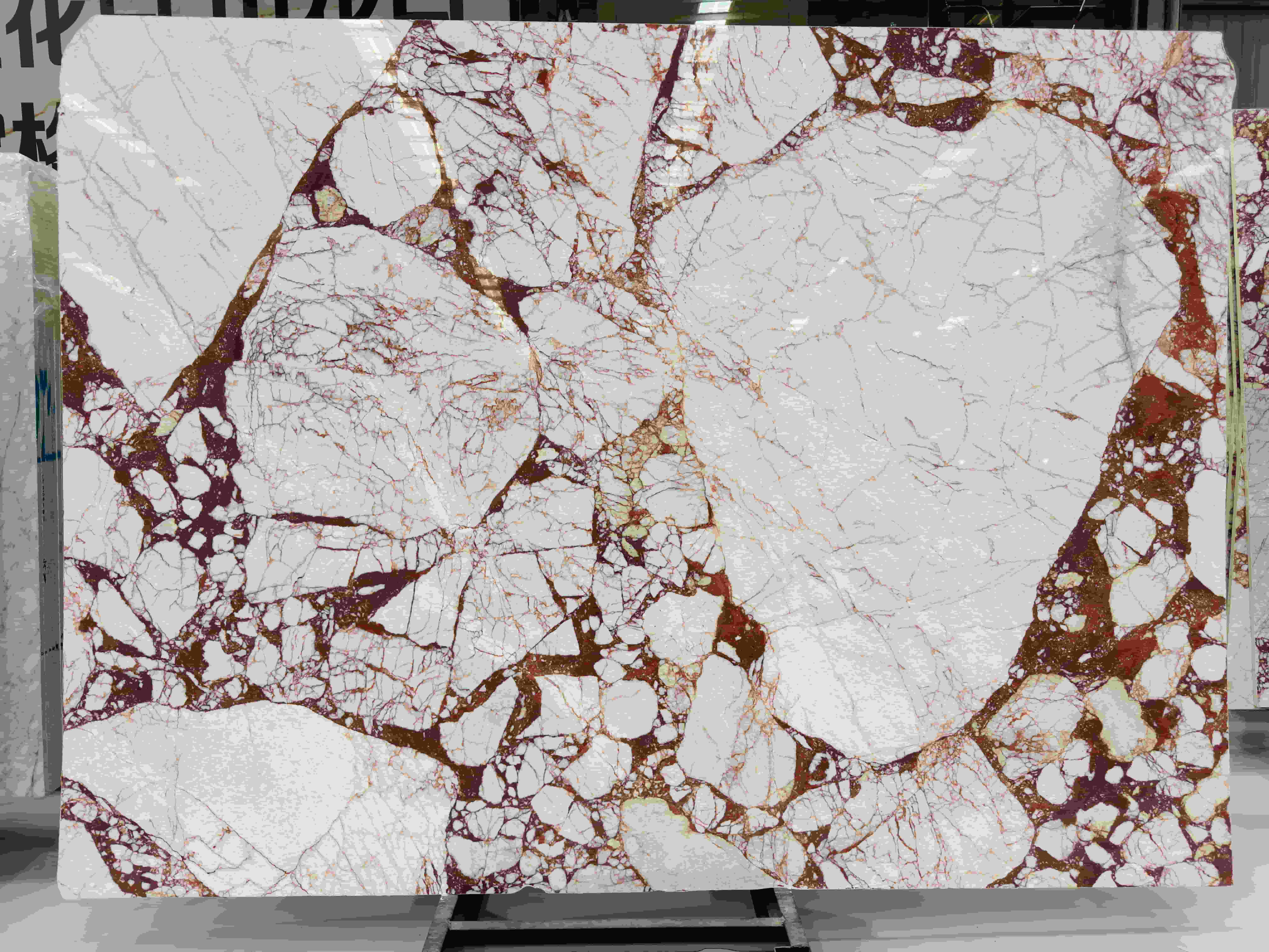 Calacatta Burgundy Marble Slabs