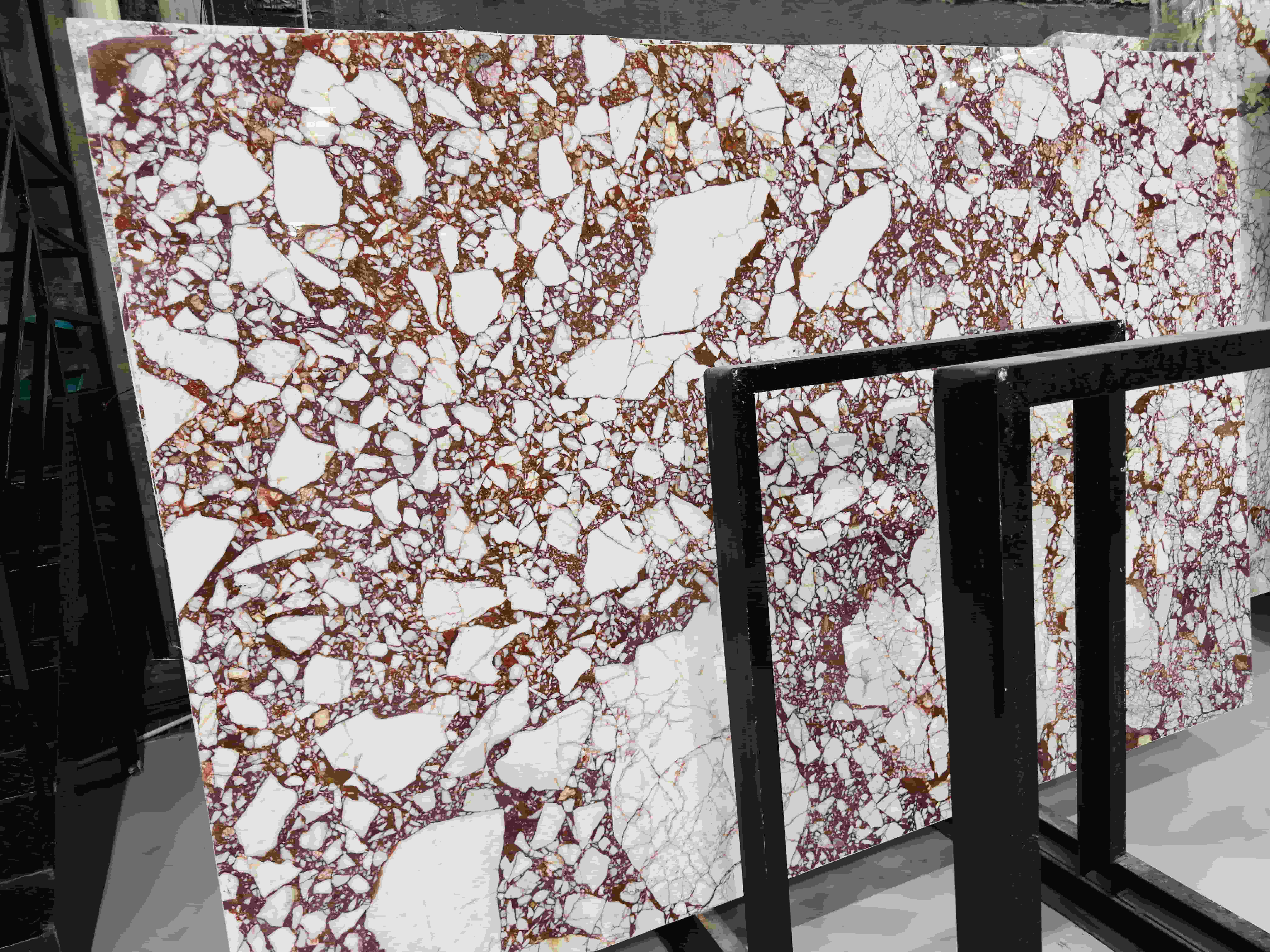 Calacatta Burgundy Marble Slabs