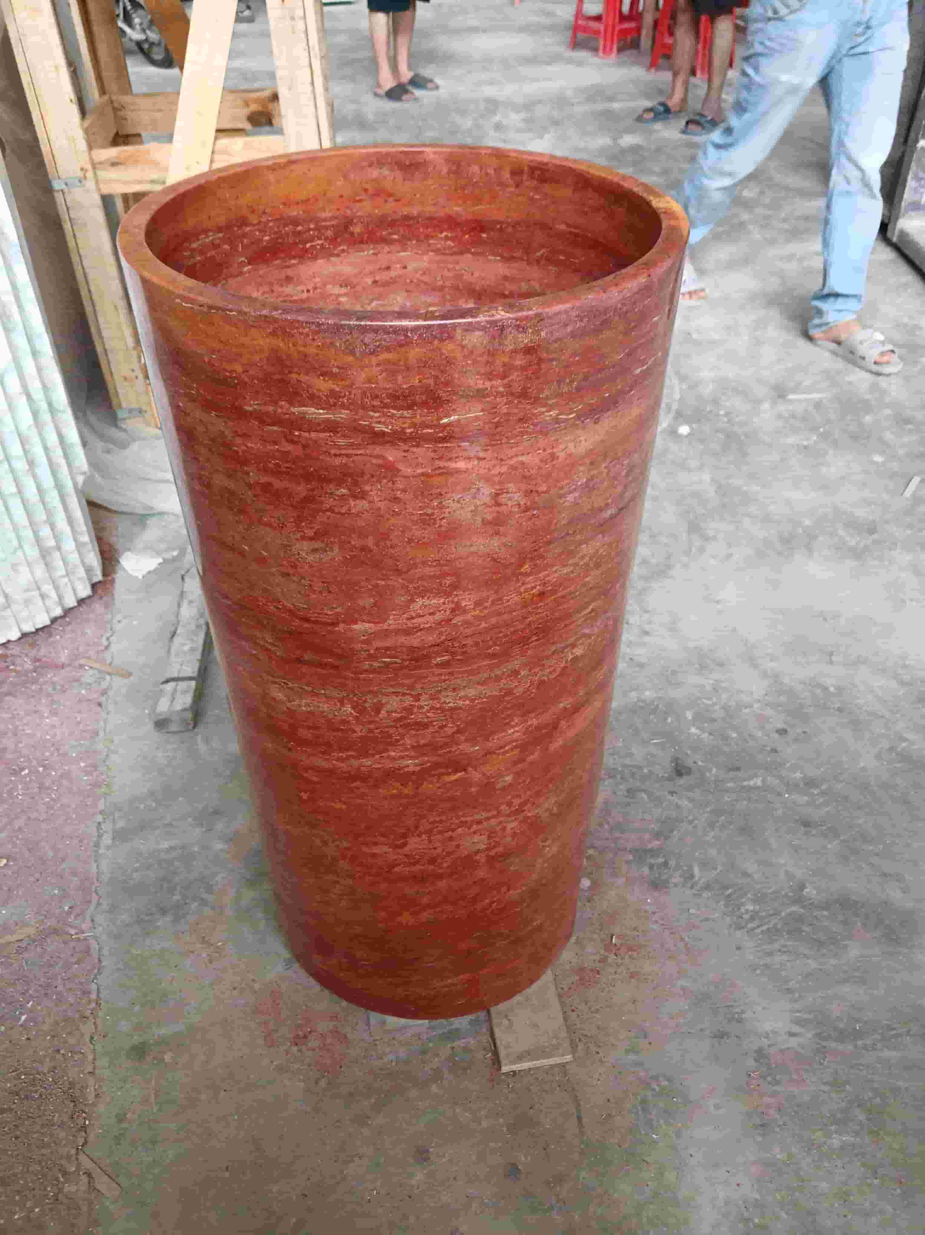 Customized Red Travertine Pedestal Standing Basin Customized Red Travertine Pedestal Standing Basin