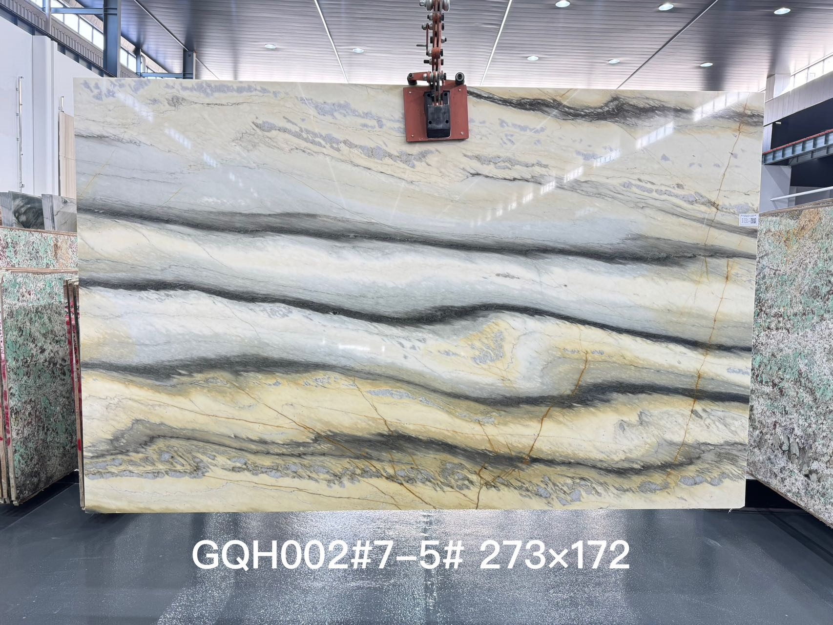 Italian Luxury Stone with Golden-Grey Veins Italian Luxury Stone with Golden-Grey Veins