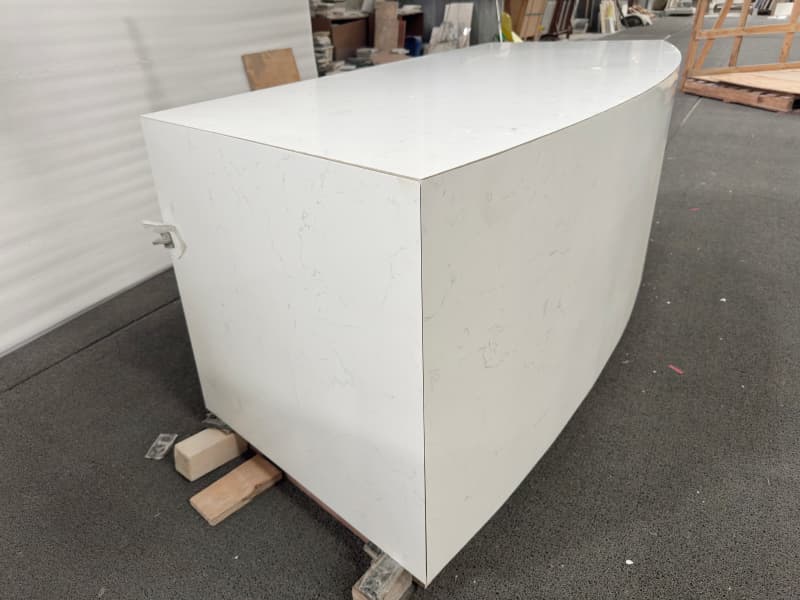 Curved counter with wooden cabniet Curved counter with wooden cabniet