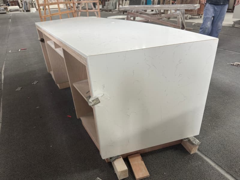 Curved counter with wooden cabniet Curved counter with wooden cabniet