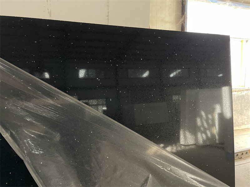 quartz countertops black