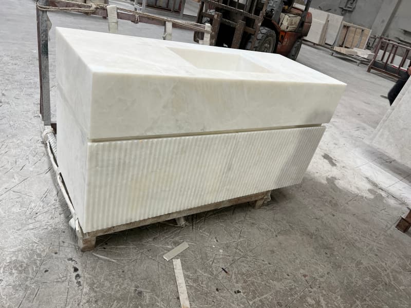 Brazil White Crystal Customized Cabinet Brazil White Crystal Customized Cabinet