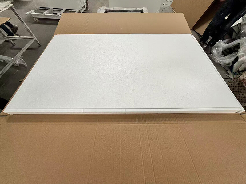 Pure White Velvet Sintered Stone Table Top Packing Pure White Velvet Sintered Stone Table Top Packing