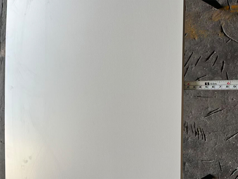 Pure White Velvet Sintered Stone Table Top Close-Up Picture Pure White Velvet Sintered Stone Table Top Close-Up Picture