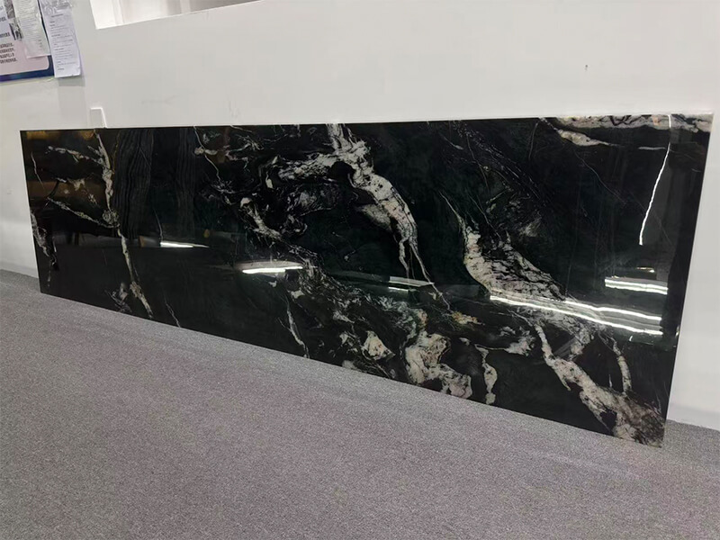 Emerald Green Quartzite Slabs Emerald Green Quartzite Slabs