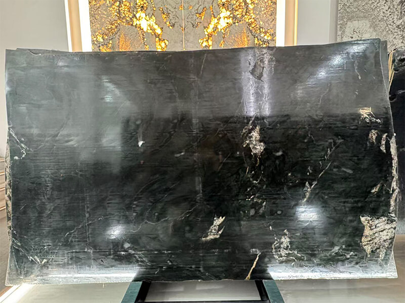 Emerald Green Quartzite Slabs Emerald Green Quartzite Slabs