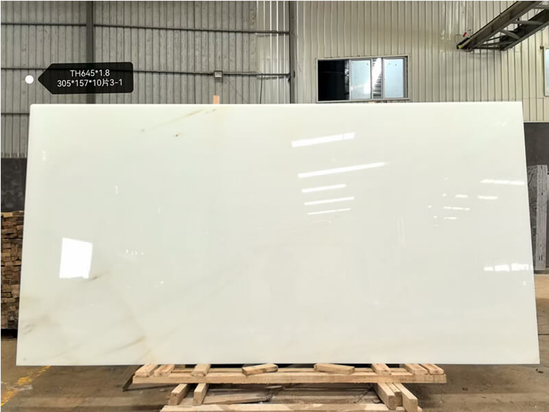 Chinese Calacatta White Marble Slabs Chinese Calacatta White Marble Slabs