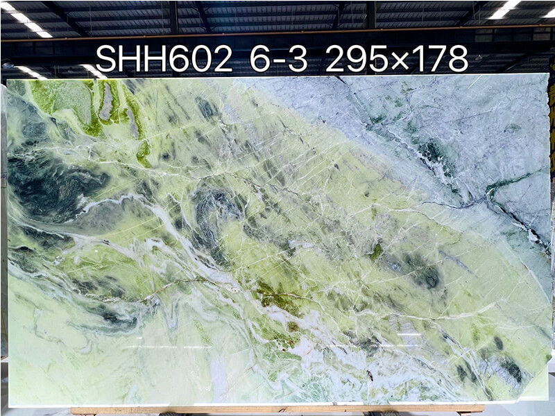Cristallo Tiffany Quartzite Polished Slabs Cristallo Tiffany Quartzite Polished Slabs