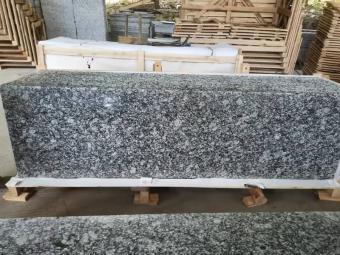 Old Spray white Granite