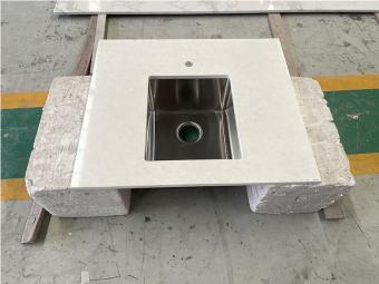 Organic White Quartz Kitchen Countertops