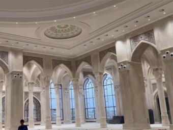 Completed Kazakhstan mosque interior with White Magnolia Marble columns