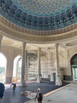 White Magnolia Marble columns inside Kazakhstan mosque during construction
