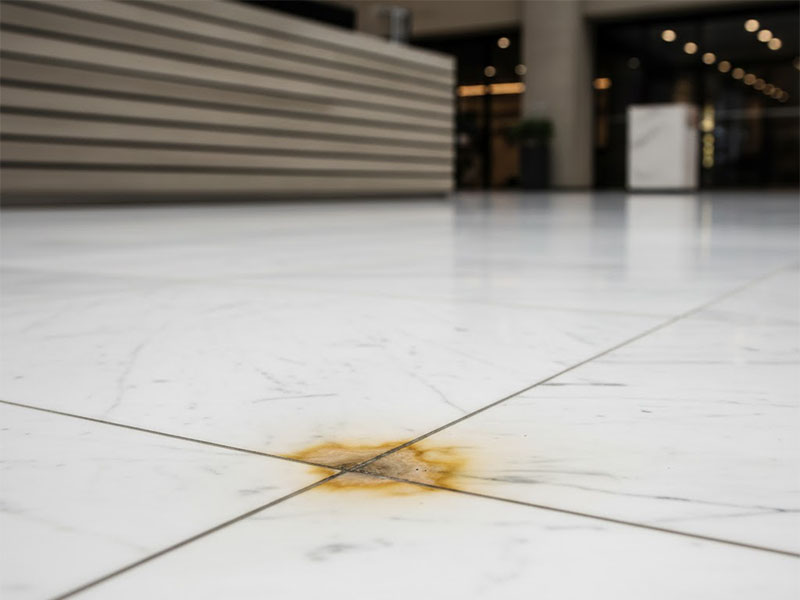 White Marble Yellowing: How Installation Triggers Risk on Commercial Projects