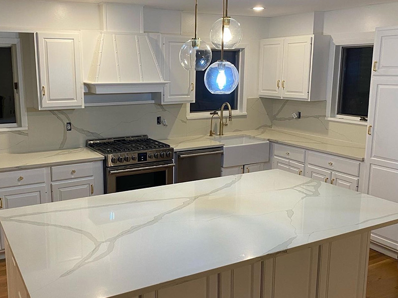 Calacatta Quartz Kitchen Countertop Project