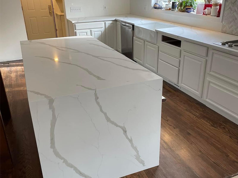 Beautiful Kitchen Countertops with Waterfall Centre Island